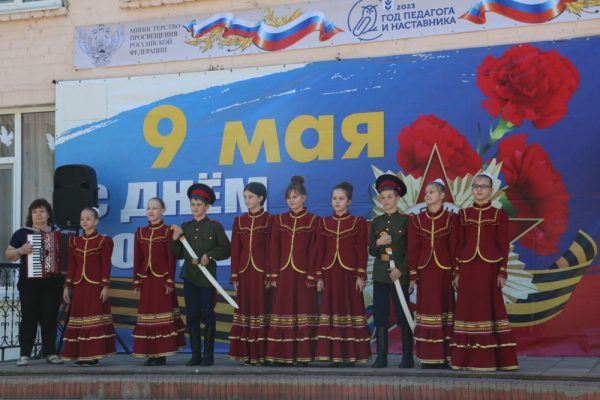 «Память вечно жива»: в школе №9 состоялся праздничный концерт ко Дню Победы