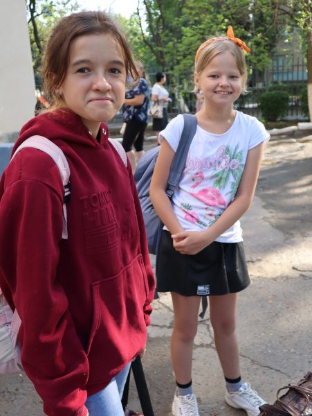 Счастливые мальчишки и девчонки отправились на отдых в санаторий «Дмитриадовский»