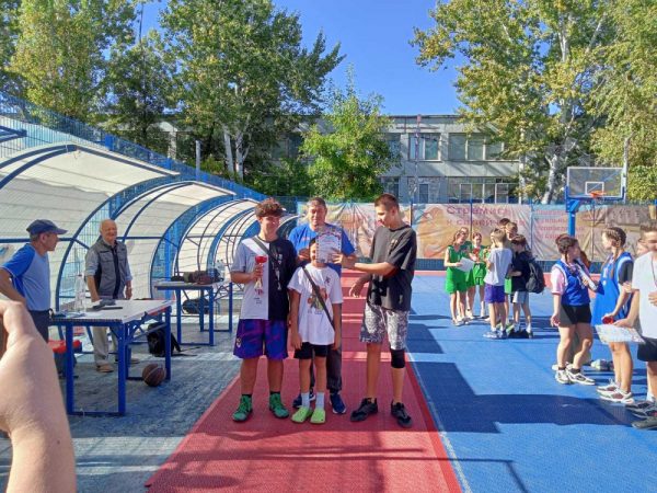 Игры по баскетболу среди школьных команд состоялись в Волгодонске