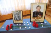 В память о погибших за Родину волгодонцах в школе №18 открыли «Парты героя»