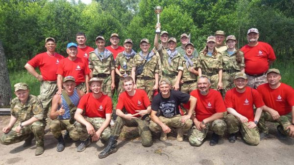 Команда школьников из Волгодонска стала победителем военно-патриотического слета «Отечество»