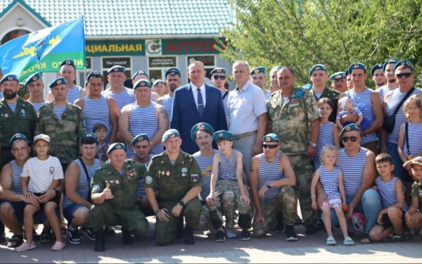 В Волгодонске прошли торжества, посвященные Дню воздушно-десантных войск